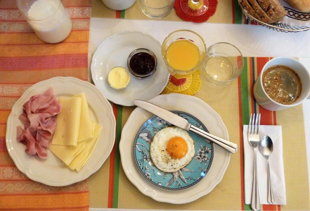 Family Hotel Okoř Εξωτερικό φωτογραφία